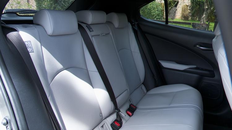 LEXUS UX ELECTRIC HATCHBACK 300e 150kW 54.3 kWh 5dr E-CVT